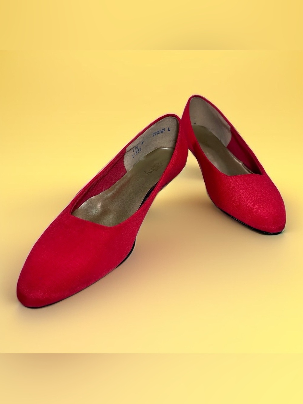 Vintage 1980s Auditions Red Satin-Look Low Heel Pumps